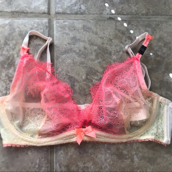 NWT Victorias Secret Very Sexy & Body by Victoria Unlined Bra Bundle 32D - Picture 9 of 15